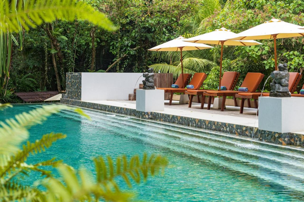 Thalassa Dive & Wellbeing Resort Манадо Экстерьер фото